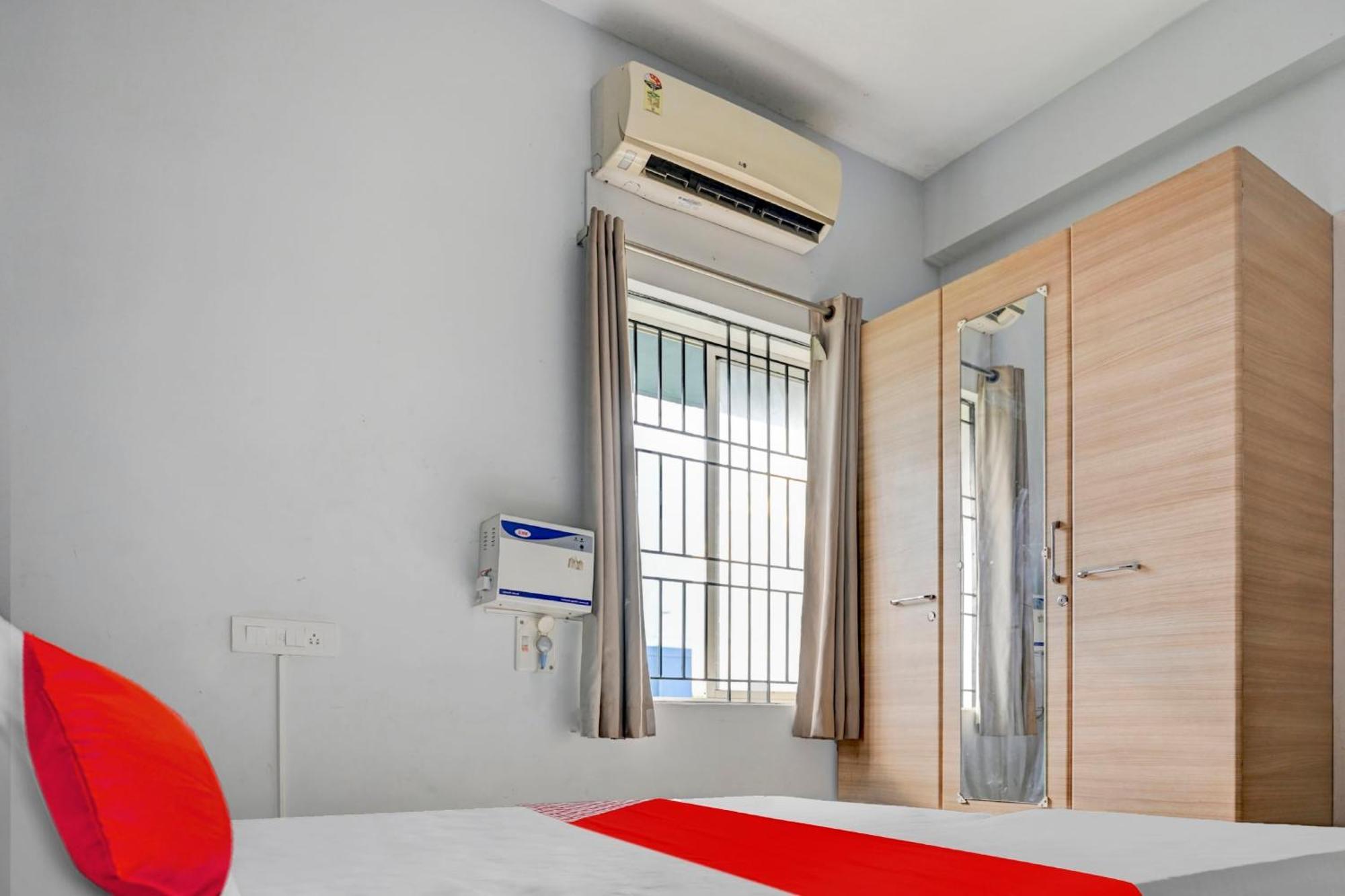 Live As Chn727 Hotel Guduvancheri Exterior photo