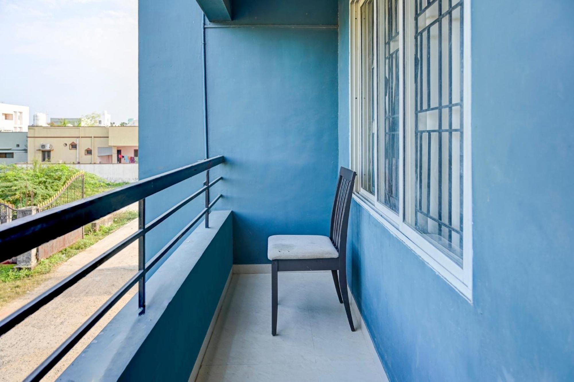 Live As Chn727 Hotel Guduvancheri Exterior photo