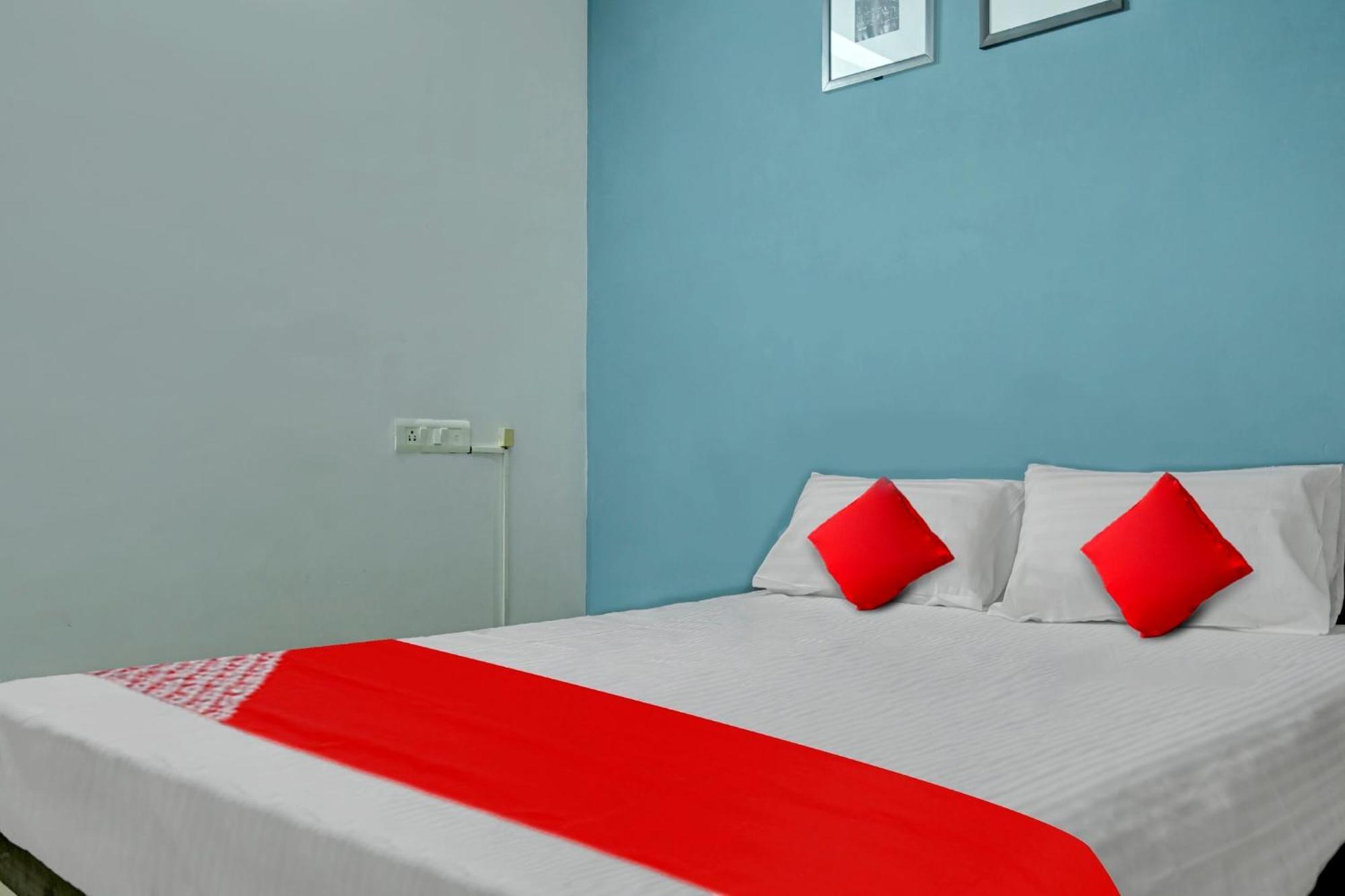 Live As Chn727 Hotel Guduvancheri Exterior photo